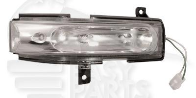 FEU DE RETRO D BLANC Pour MAZDA CX 7 - MZ090 01/07→