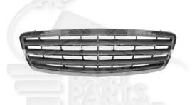 GRILLE DE CALANDRE CHROMEE/NOIRE Pour MERCEDES CLASSE C - W203 4 PTES - ME061 03/04→02/07