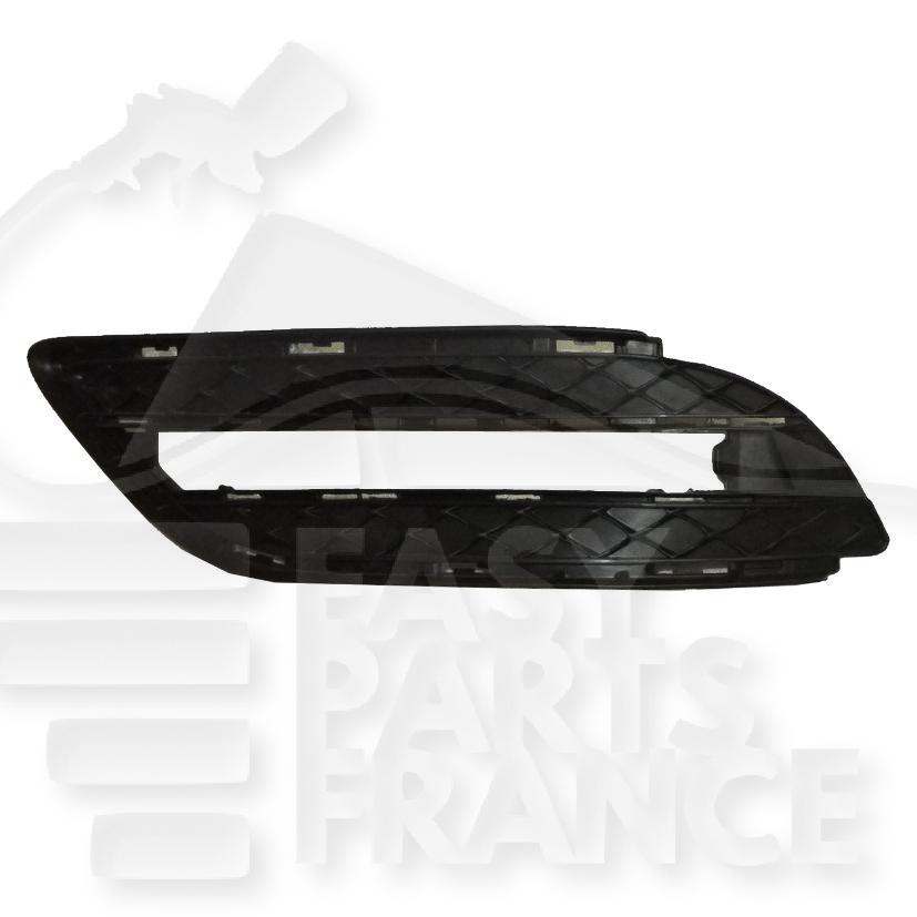 GRILLE DE PC AVG NOIRE POUR FEU DE JOUR RETANGULAIRE Pour MERCEDES CLASSE B - W246 - ME042 09/11→10/14