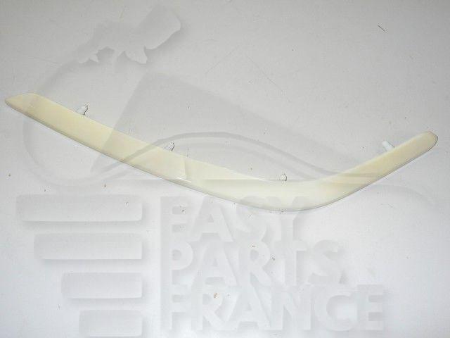 MOULURE DE PC AVG Pour HYUNDAI TERRACAN - HY240 01/01→12/04